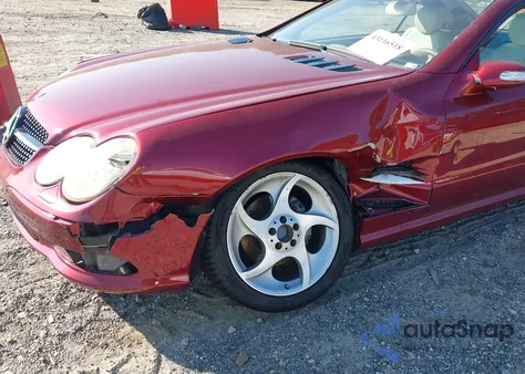 2005 Mercedes-Benz Sl 500 z USA, uszkodzony, nr VIN WDBSK75F05F095851